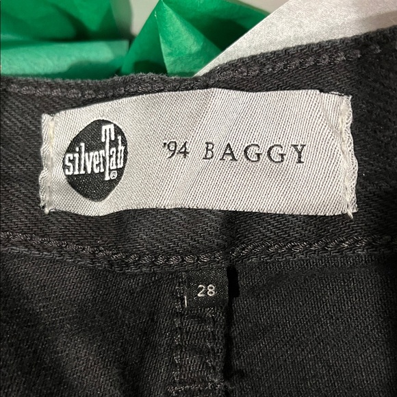 Levi's Baggy. size 28X31 women Jeans.New. - Picture 8 of 14